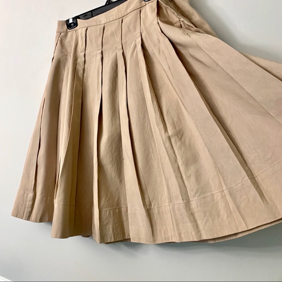Talbots pleated khaki skirt 12 - Picture 2 of 7
